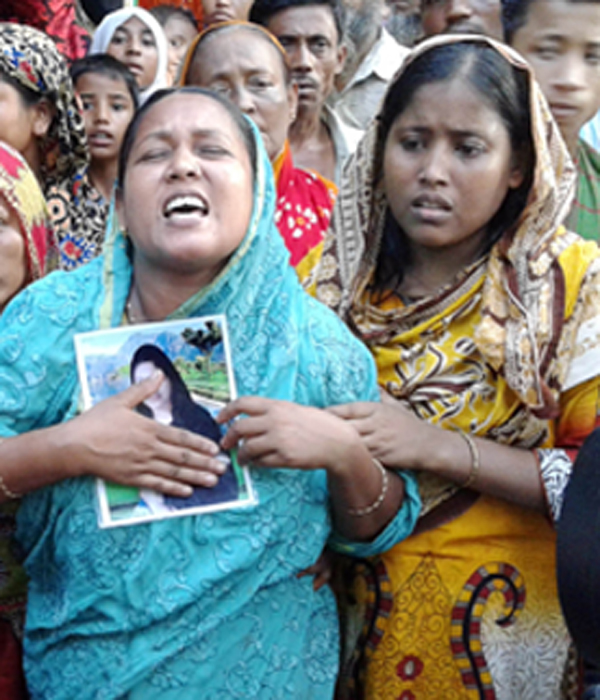 স্বরাষ্ট মন্ত্রির দৃষ্টি আকর্ষন রাজাপুরের হত দরিদ্র দুলু বেগম হত্যা মামলার সঠিক বিচার তার পরিবার পাবে কি? নিরাপত্তাহীনতায় অসহায় পরিবার