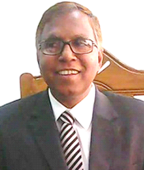 প্রধান প্রকৌশলী দুর্নীতির স্বর্গরাজ্যের শীর্ষ কারিগর