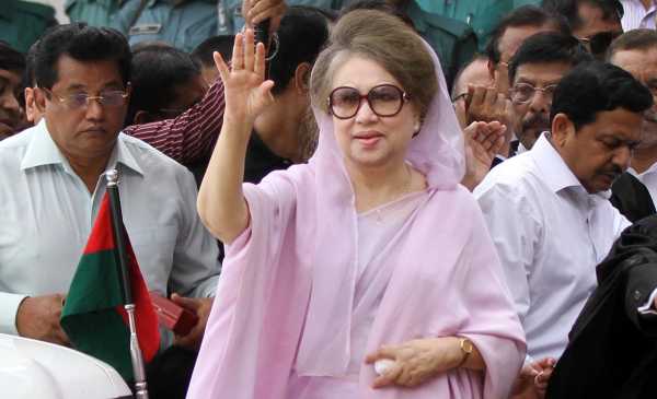 আদালতে  খালেদা জিয়া