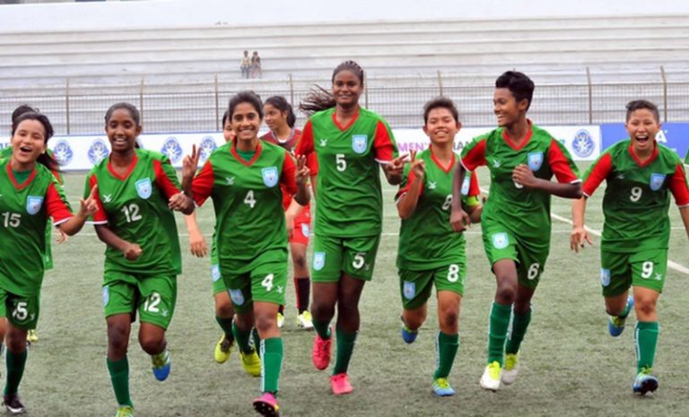 বাংলাদেশের মেয়েরা ভারতকে উড়িয়ে দিল
