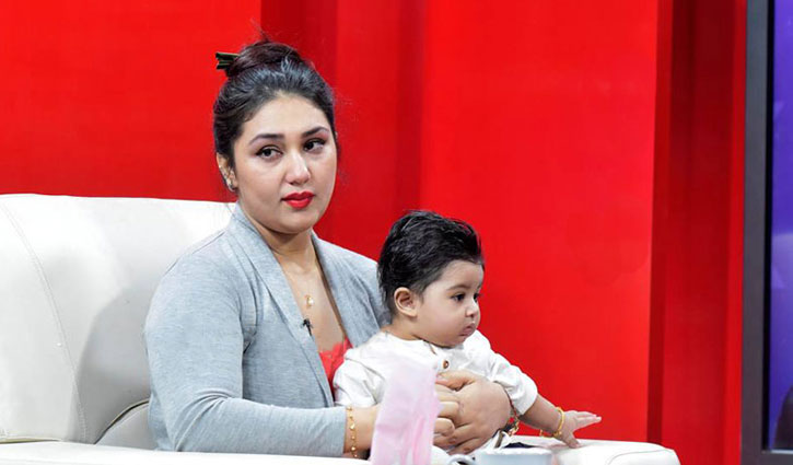 অপুর অুনরোধ সাংবাদিকদের প্রতি