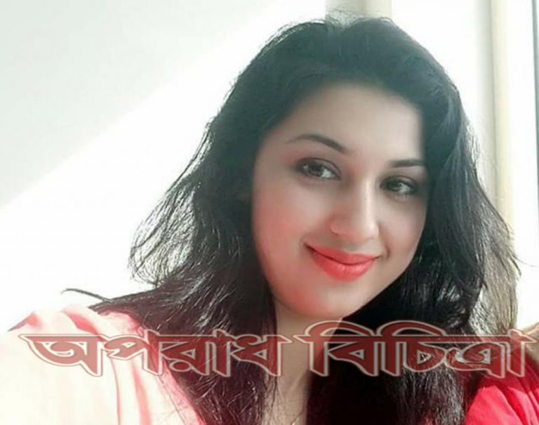 অপু একা  তালাকের সালিশি বৈঠকে