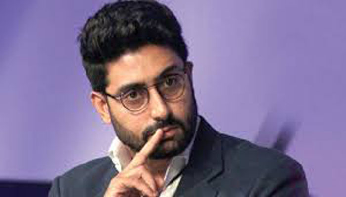 তরুণীর দাবি অভিষেক স্বামী
