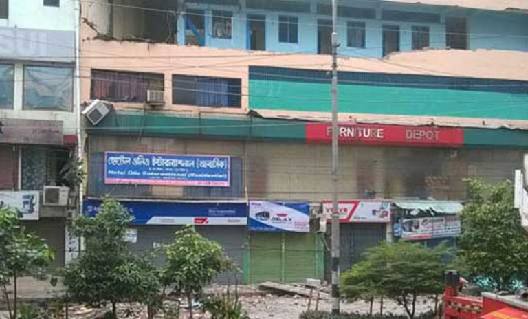 বোমা প্রস্তুতকারী গ্রেপ্তার