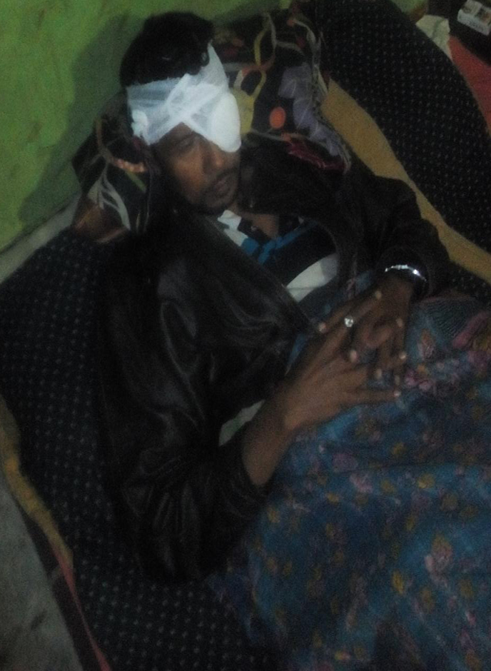 কুখ্যাত সন্ত্রাসী প্রিন্স বাহিনীর তান্তবে ব্যবসায়ীক সাগর আহত