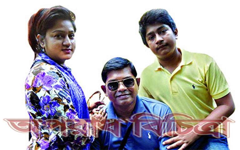 পিতার পর মায়ের এমন বিয়োগে এতিম তানজীদ