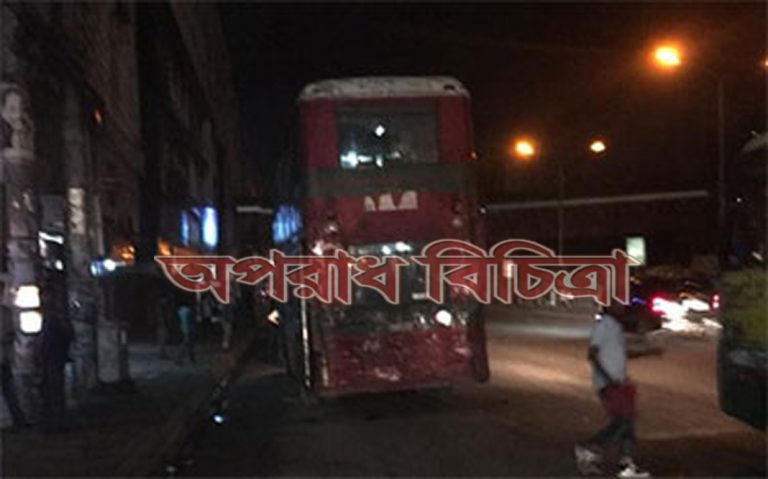 তরুণীর পা বিচ্ছিন্ন হলো বিআরটিসির বাসের চাপায়