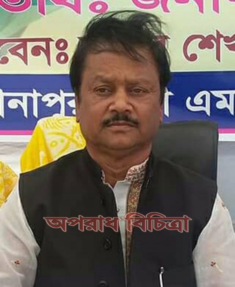 ফেনীর সাংসদ হাজী রহিম  উল্লাহর গাড়িতে হামলা