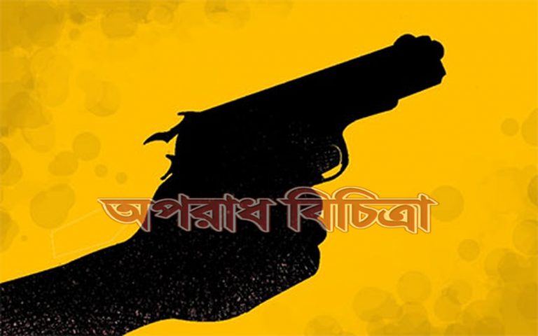 সন্ত্রাসীদের গুলিতে সন্তান নিহত, বাবা আহত