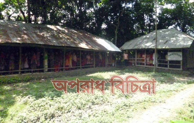 রাজাপুরে সংস্কারের অভাবে পি এম নি¤œ মাধ্যমিক বালকিা বিদ্যালয়টি ঝুঁকির্পূন