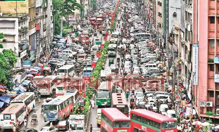 ৩২ লাখ কর্মঘণ্টা নষ্ট হচ্ছে  ঢাকার যানজটে