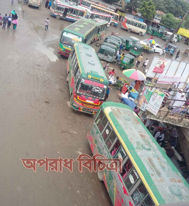 সিদ্ধিরগঞ্জে কোমল মিনিবাসের রাজত্ব