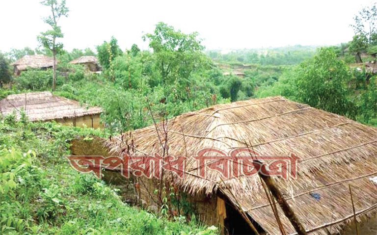ভারী বর্ষণে যে কোন সময় ভয়াবহ পাহাড় ধস এবং ব্যাপক প্রাণহানির আশঙ্কা রয়েছে