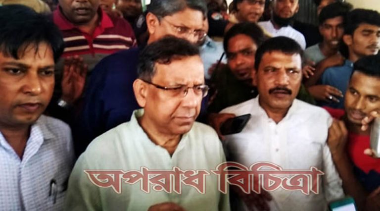 সে তার বইয়ে মিথ্যা লিখেছে তার গায়ের জ্বালা থেকে : আইনমন্ত্রী