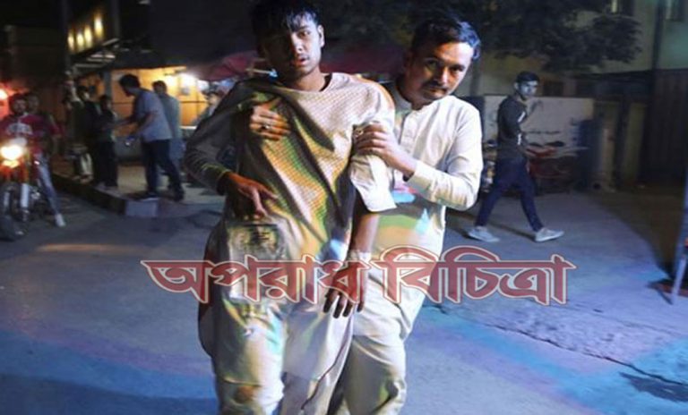 স্পোর্টস ক্লাবে জোড়া বোমা হামলা, সাংবাদিকসহ নিহত ২০