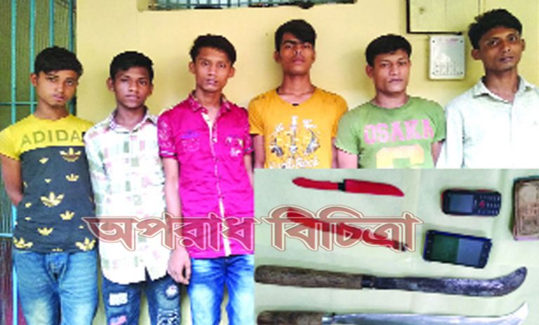 গভীর রাতে ছিনতাই করে অটোরিকশার  চালকরা