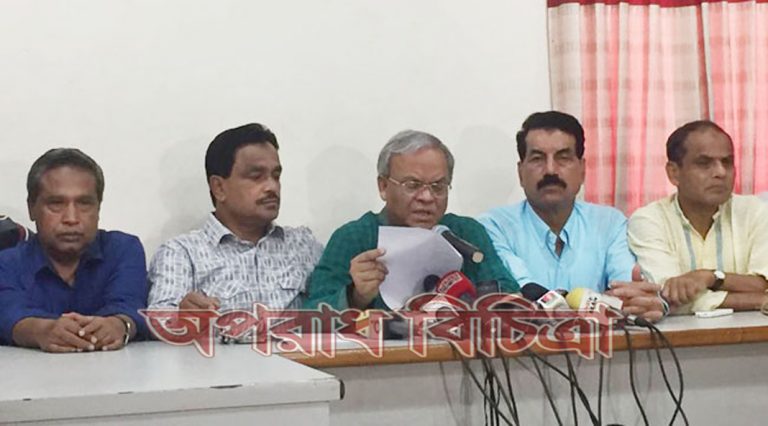দেশের বিপুল জনসমর্থিত নেত্রীকে কারাগারে আটকে রেখে গণতন্ত্রকেই বন্দী করে রাখা : রিজভী