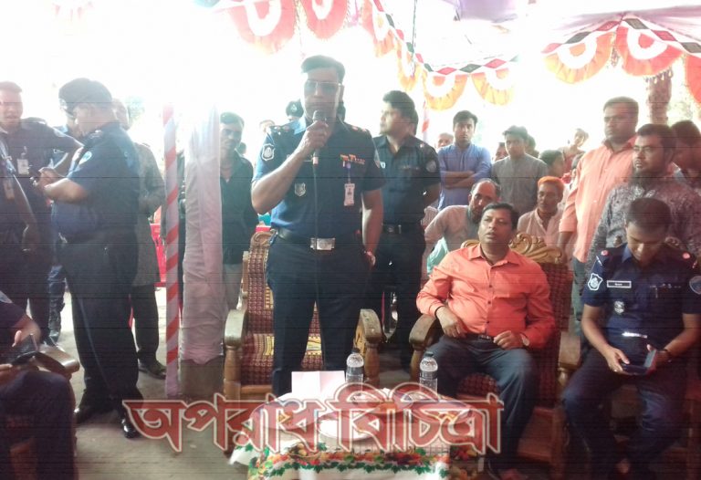 নাঙ্গলকোটে মক্রবপুর পুজা মন্ডপ পরিদর্শন করেন কুমিল্লা জেলা পুলিশ সুপার সৈয়দ নুরুল ইসলাম