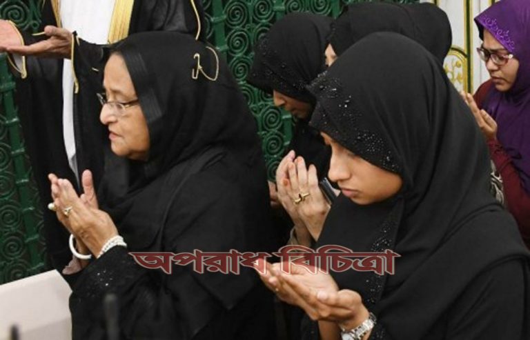 প্রধানমন্ত্রী মহানবীর (সা.) রওজা জিয়ারত করলেন