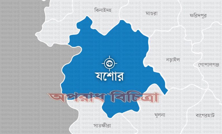 ছিনতাইকারী দুর্বৃত্তদের পাশাপাশি স্কুরাও এসব চাকু ব্যবহার করছেল-কলেজের শিক্ষার্থী