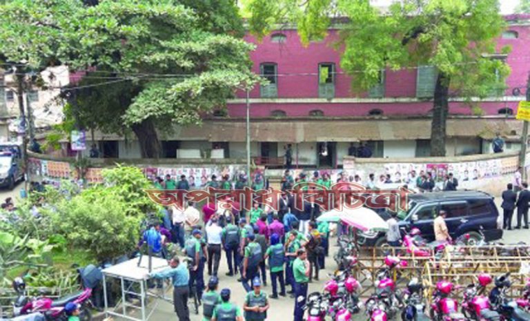 বিরোধী দলকে নেতৃত্বশূন্য করার প্রয়াস চালানো হবে,এটা কাম্য নয়