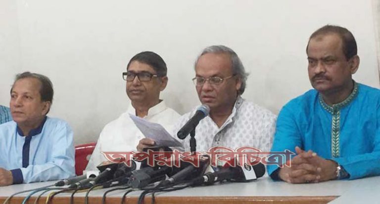 দল হিসেবে আওয়ামী লীগের এখন হতভাগ্য দেউলিয়াগ্রস্ত রাজনীতি: রিজভী