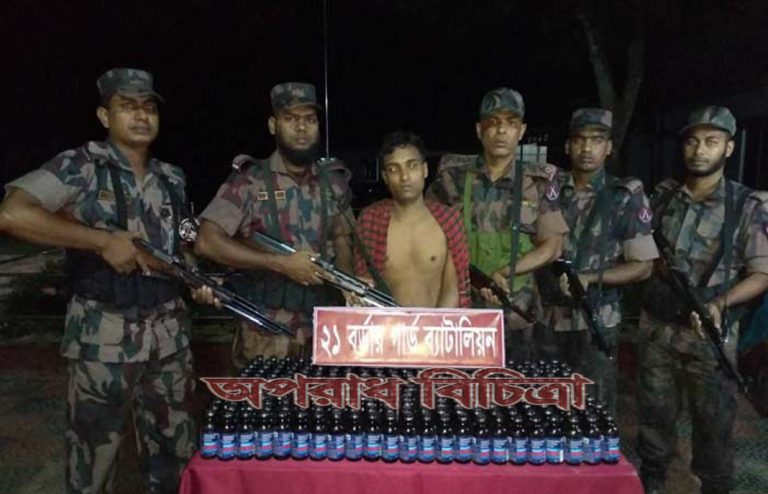৩শ’২০ বোতল  ফেনসিডিলসহ মাদক ব্যবসায়ী আটক