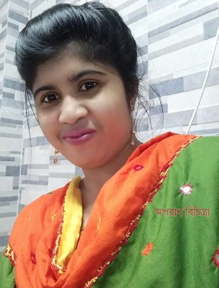 লেখক ও গীতিকার রোকসানার গান আসছে বাজারে