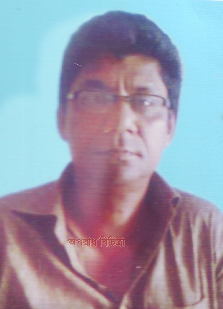 গাড়ী পোড়ানো মামলার আসামী বিএনপি নেতা মনুর কাপ্তান বাজারে চাঁদাবাজীর রাজত্ব