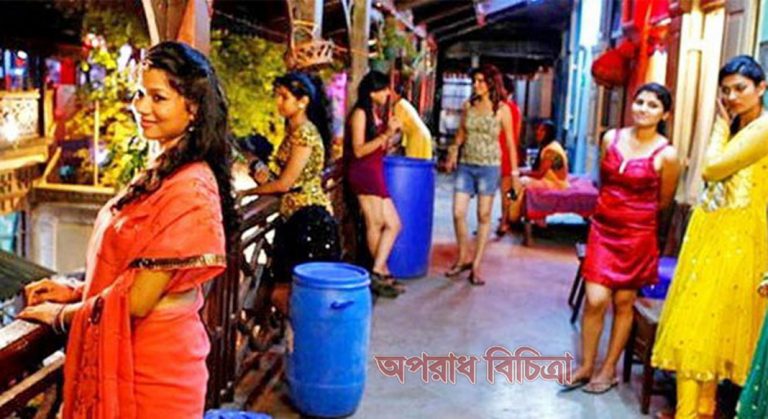 যৌনকর্মীর জীবনের পিছনে রয়েছে কোনও না কোনও ভয়ঙ্কর গল্প