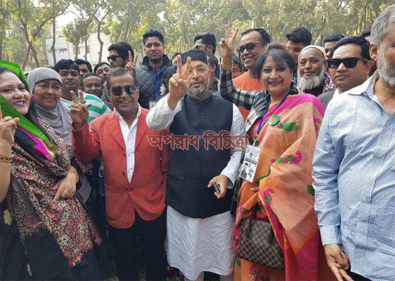 ঢাকা-১৯ আসনে শেষ মুহুর্তের প্রচারনায় এগিয়ে ডাঃ এনামুর রহমান