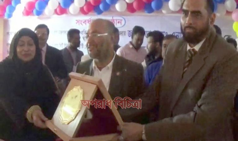 প্রতিমন্ত্রী ডা.এনামুর রহমান বলেন, দেশের কোন মানুষ গৃহহীন থাকবে না