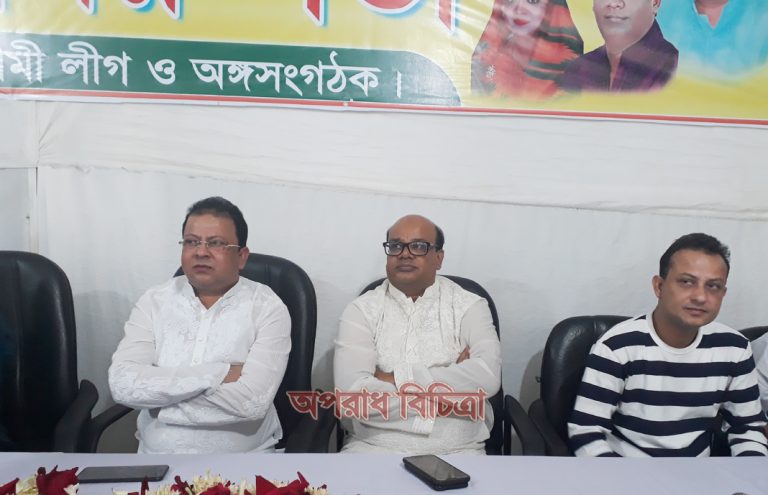 আসন্ন উপজেলা নির্বাচনকে সামনে রেখে দলীয় নেতাকর্মীদের সঙ্গে মতবিনিময় করেন মঞ্জুরুল আলম রাজীব