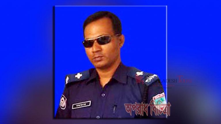 অপরাধী পুলিশের হুমকি: পুলিশের বিরুদ্ধে মামলা করে বেঁচে থাকতে পারবেন তো?