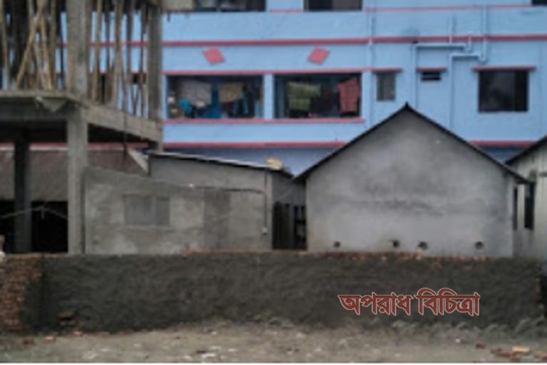 সন্ত্রাসীদের বিরুদ্ধে রাতের আঁধারে চলাচলের রাস্তার বন্ধ করে দেয়ার অভিযোগ