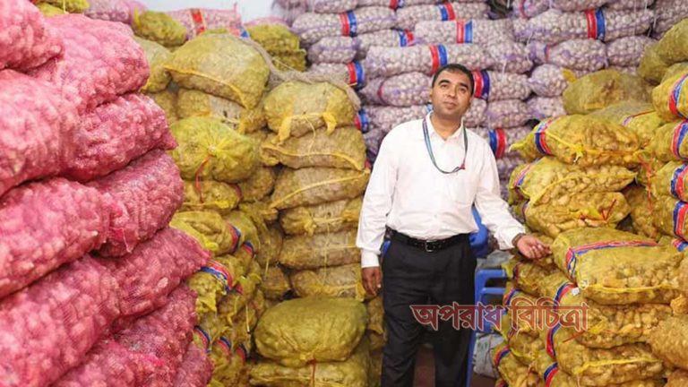 মূল্য সহনশীল রাখতে আড়তে অভিযান