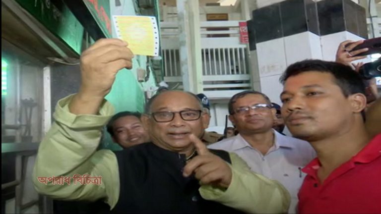 সদুত্তর দিতে ব্যর্থ হলে তাদের সঙ্গে চুক্তি বাতিল করা হবে : রেলমন্ত্রী
