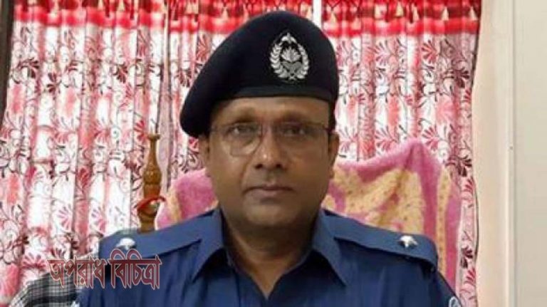 ওসি মোয়াজ্জেম হোসেন পলাতক: গ্রেপ্তারি পরোয়ানাটিও ‘নিখোঁজ’