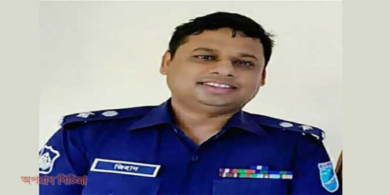 স্বচ্ছভাবে কনস্টেবল পদে চাকরি পেয়ে মহাখুশী চাঁদপুরবাসী