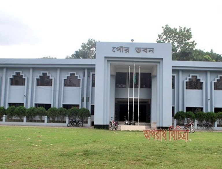 হবিগঞ্জ পৌর সচিব ফয়েজ উদ্দিন বিরুদ্ধে লীজ গ্রহীতাকে উচ্ছেদের অভিযোগ