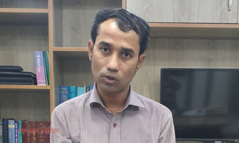 কিশোরী মেয়েকে ধর্ষণ করার অভিযোগে  বাবা গ্রেফতার