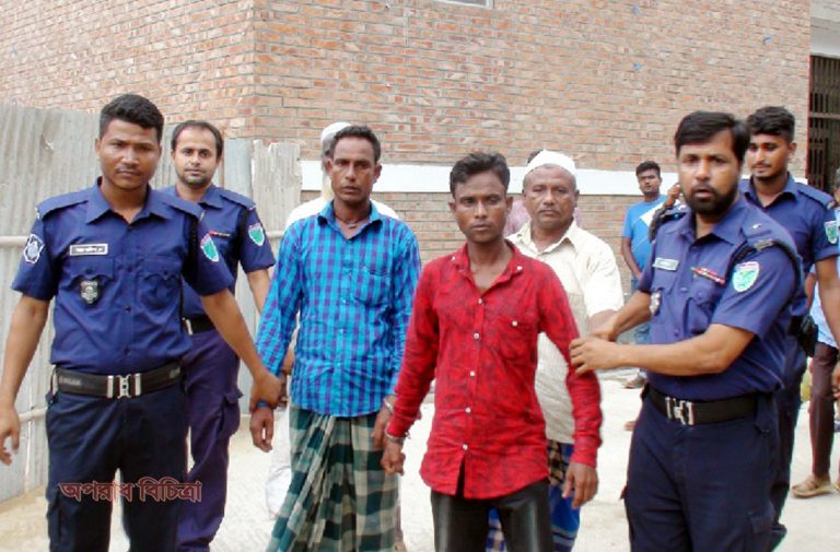 এক নারীকে গণধর্ষনের পর হত্যা