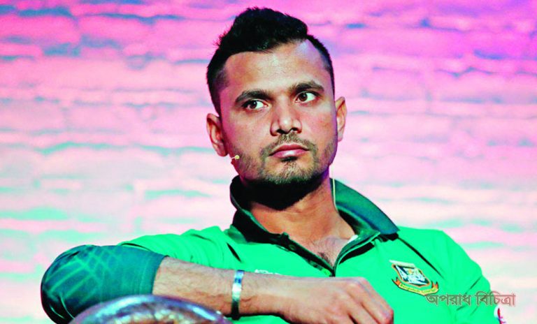 দেশের মাটি থেকে বিদায় নেওয়ার ইচ্ছে মাশরাফির
