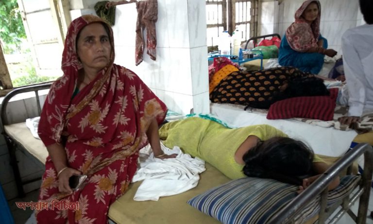 প্রেমের প্রস্তাবে রাজি না হওয়ায় ছাত্রীকে পিটিয়ে আহত