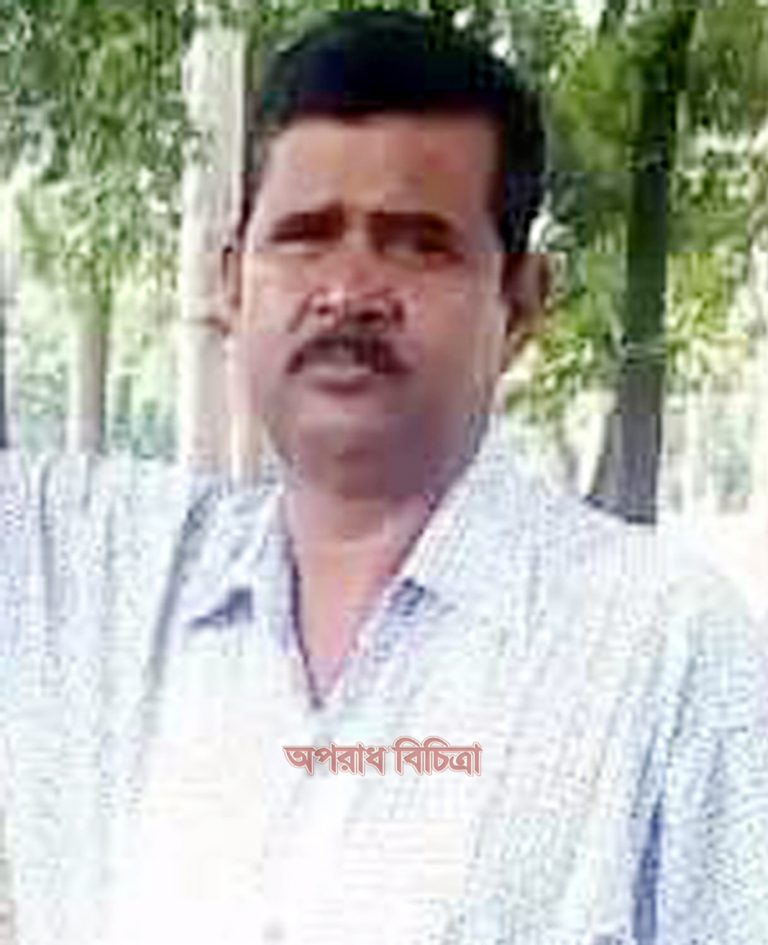 মানব পাচারকারী আলী আকবর এর বিচার চায় এলাকাবাসী