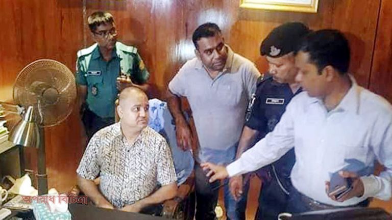 তার মায়ের নামে ১৪০ কোটি টাকার এফডিআর পাওয়া গেছে