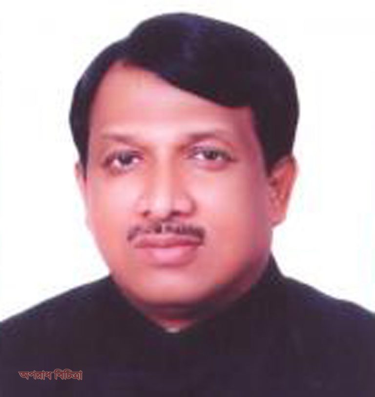 প্রধানমন্ত্রী ক্যাসিনো এবং মদের ব্যবসা যারা করেন, তাদের ধরতে বলেছেন
