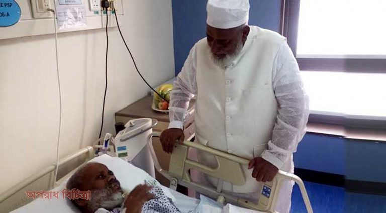 অসুস্থ হাজিদের চিকিৎসার খোঁজ-খবর নিয়েছেন ধর্ম প্রতিমন্ত্রী