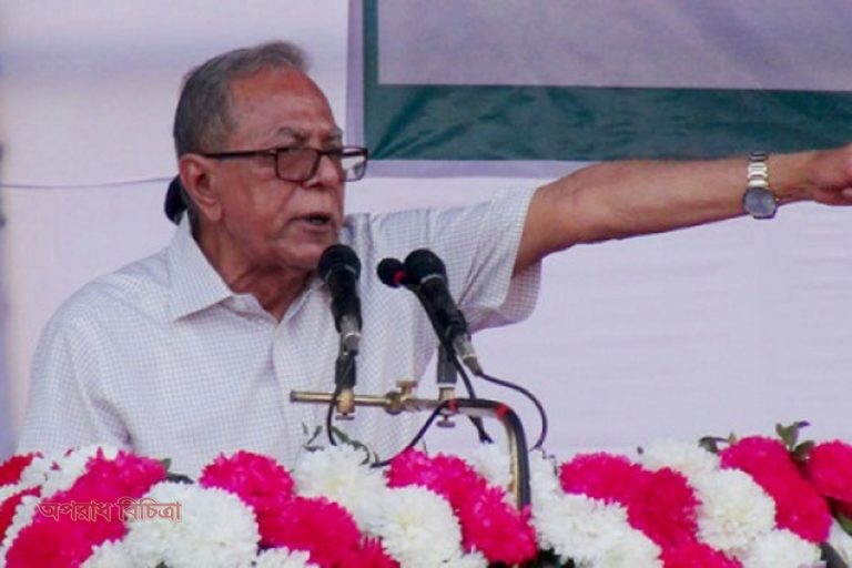 এখন থেকে অবশ্যই এলাকায় থেকে শিক্ষাদান করতে হবে : রাষ্ট্রপতি