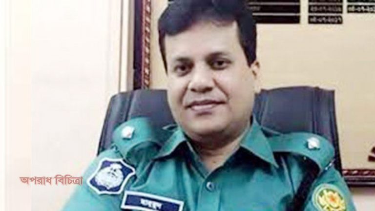 ‘চেতনানাশক জাতীয় কিছু খাইয়ে তাকে ধর্ষণ করেন’